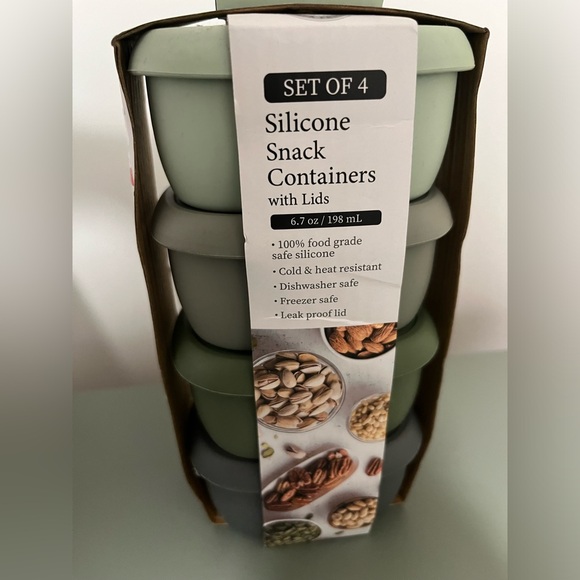 Alta Silicone Snack Containers with Lids. 4 Pack - Picture 3 of 5